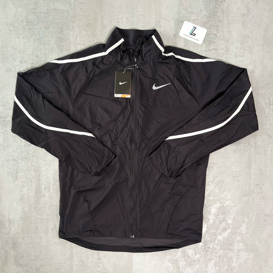NIKE WINDRUNNER ‘BLACK/WHITE’