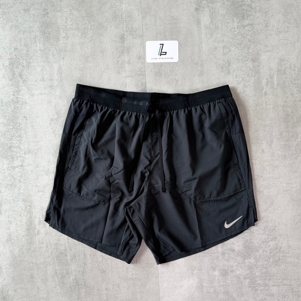 NIKE STRIDE SHORTS 18CM/7” ‘BLACK’