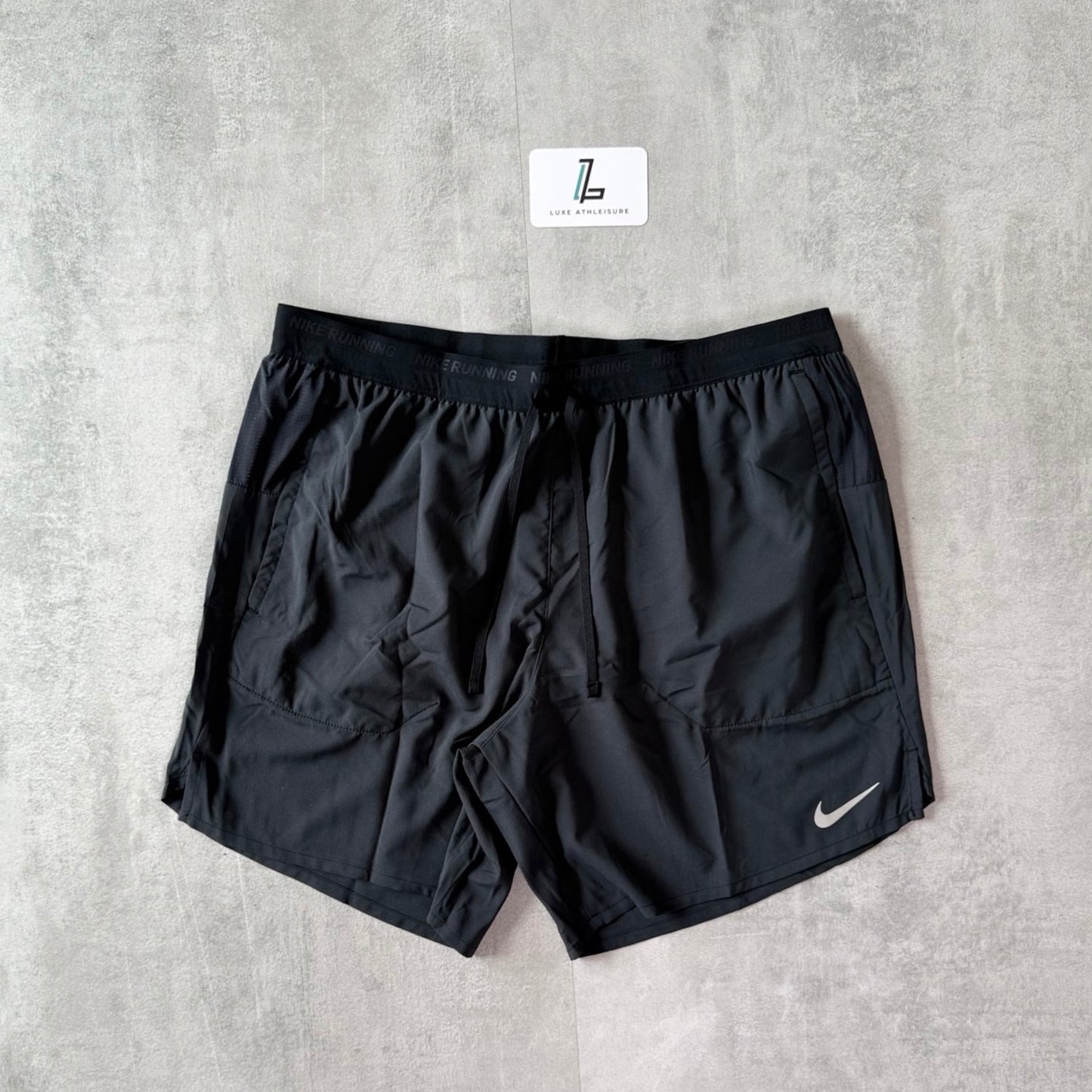 NIKE STRIDE SHORTS 18CM/7” ‘BLACK’