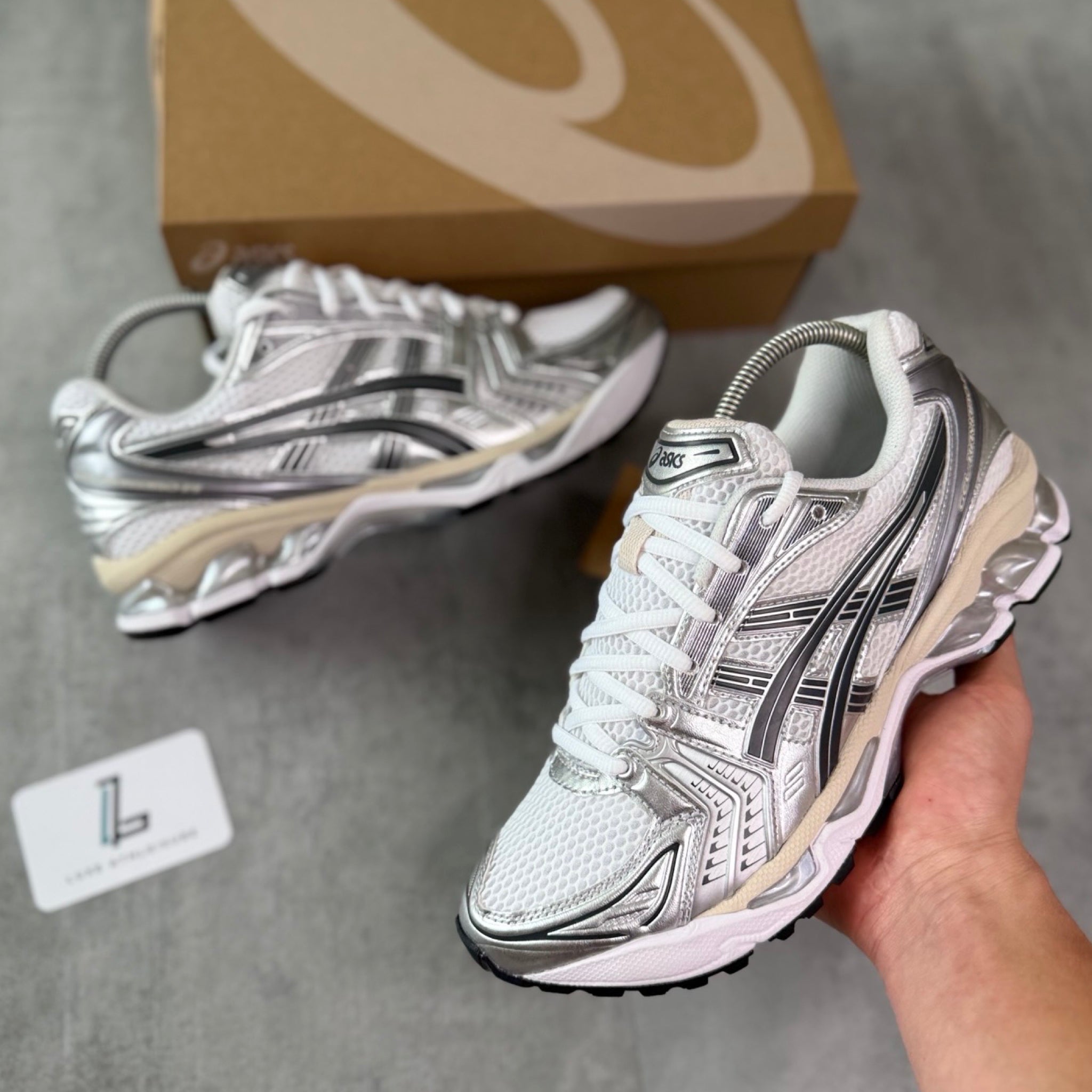 ASICS GEL KAYANO 14 ‘WHITE/GRAPHITE GREY’